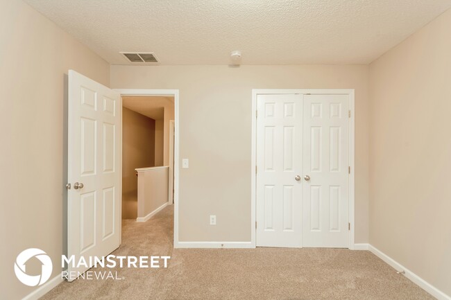 Building Photo - 4102 Lady Slipper Ln