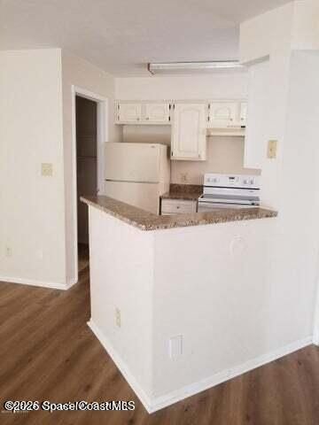 Building Photo - 650 Is Clb Ct