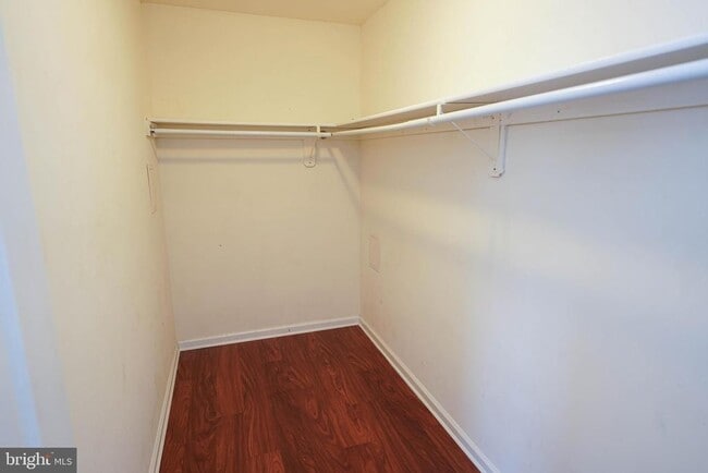 Building Photo - 1331 Aspen Dr
