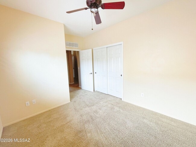 Building Photo - 11786 W Fordson Dr