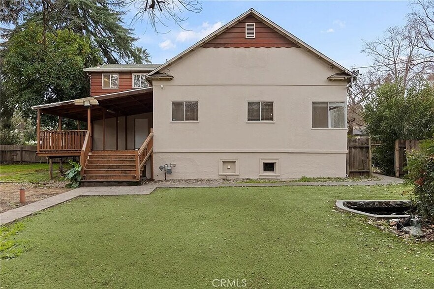 Building Photo - 403 Ash St