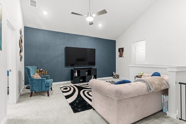 Building Photo - 2315 Rook Dr