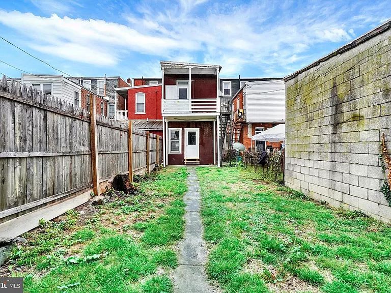 Building Photo - 153 W Jackson St