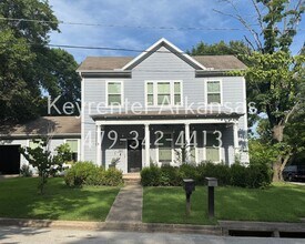 Building Photo - 380 S E Ave