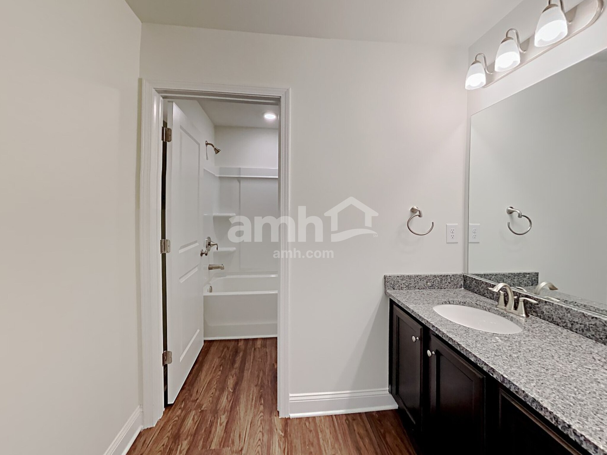 Building Photo - 508 Cash Cir