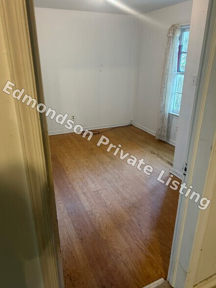 Building Photo - 1300 Thorntons Mill Rd