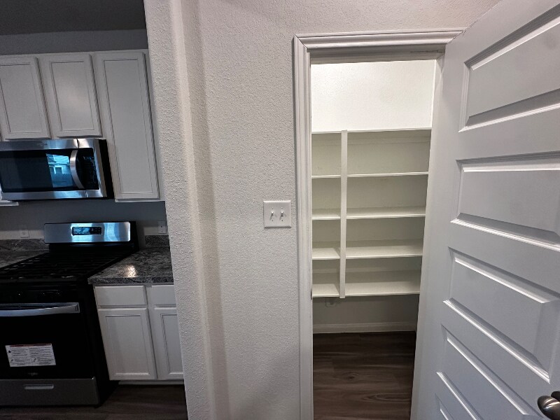 Building Photo - 22114 Regal Heights Dr