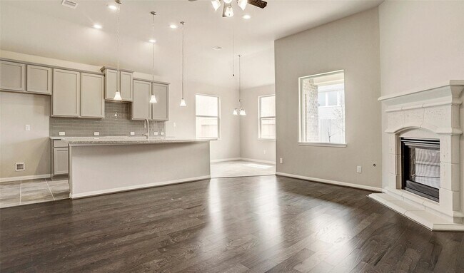 Building Photo - 24019 Prairie Glen Ln