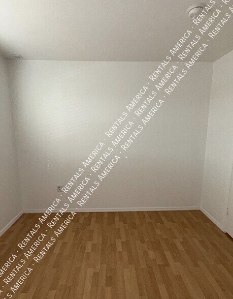 Building Photo - 33251 N Symer Dr