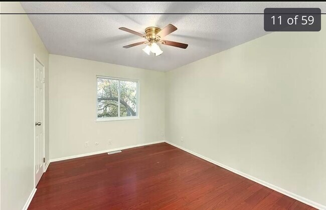 Building Photo - 10709 W 90th Ter