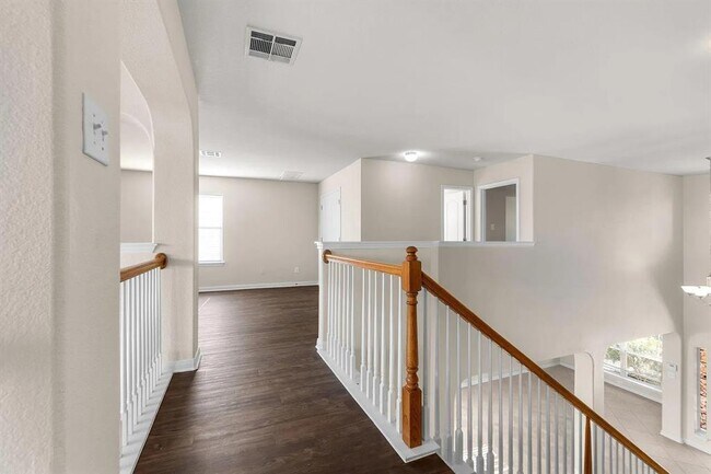 Building Photo - 1209 Laurel Oak Trail