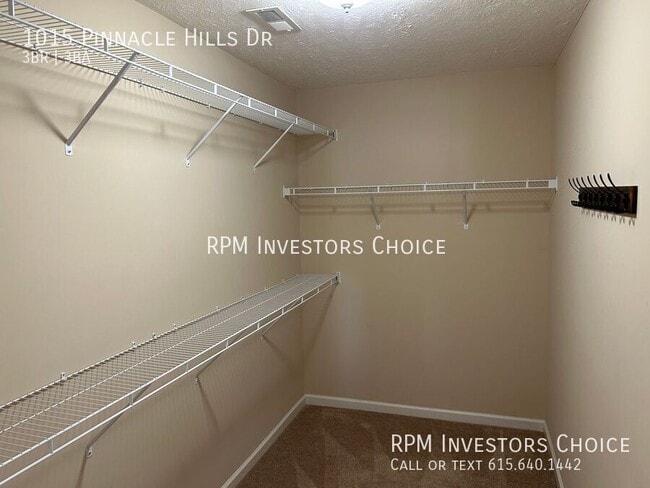 Building Photo - 1015 Pinnacle Hills Drive