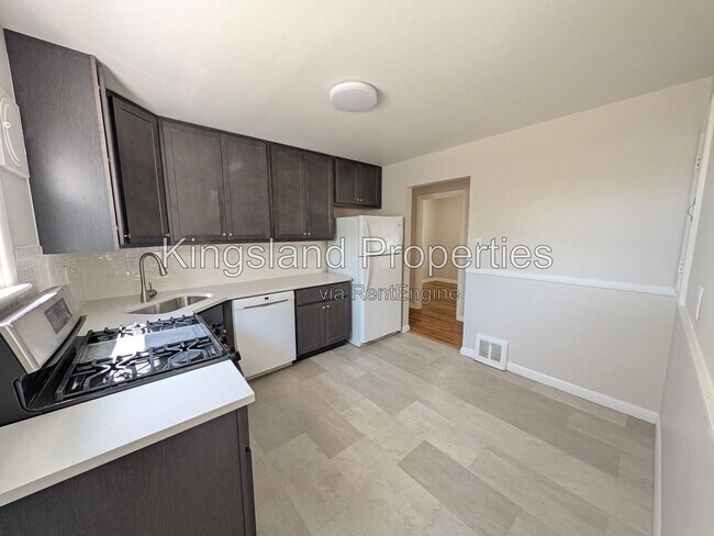 Building Photo - 936 Highmont Dr