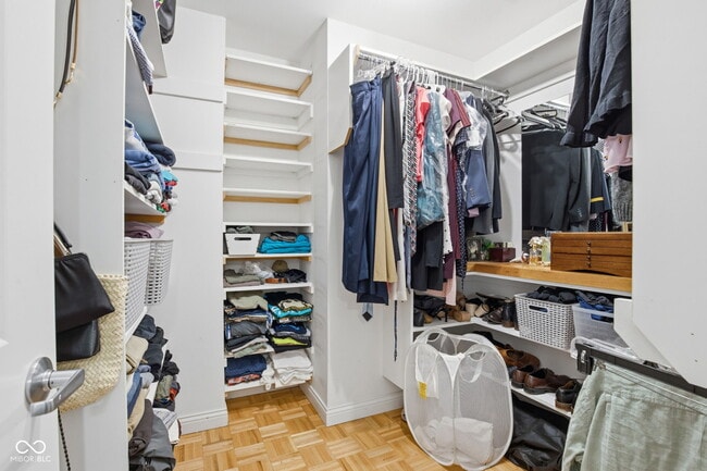 Building Photo - 228 E St Joseph St