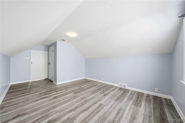 Building Photo - 38 Harvest Ave