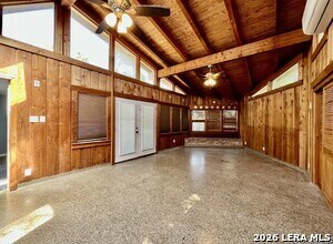 Building Photo - 2331 W Magnolia Ave