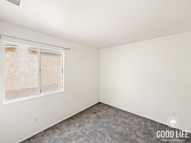 Building Photo - Spacious 3bd/3ba Located in Miramar Ranch North!