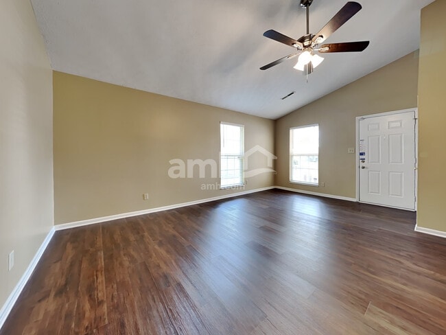 Building Photo - 818 Somerset Ct