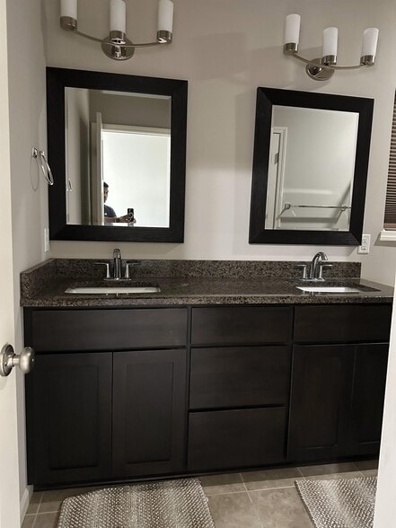 Building Photo - 10307 Ivory Dove Trail