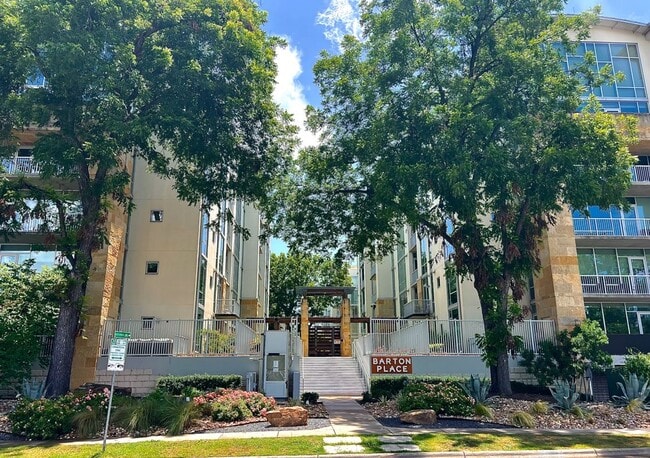 Building Photo - 1600 Barton Springs Rd