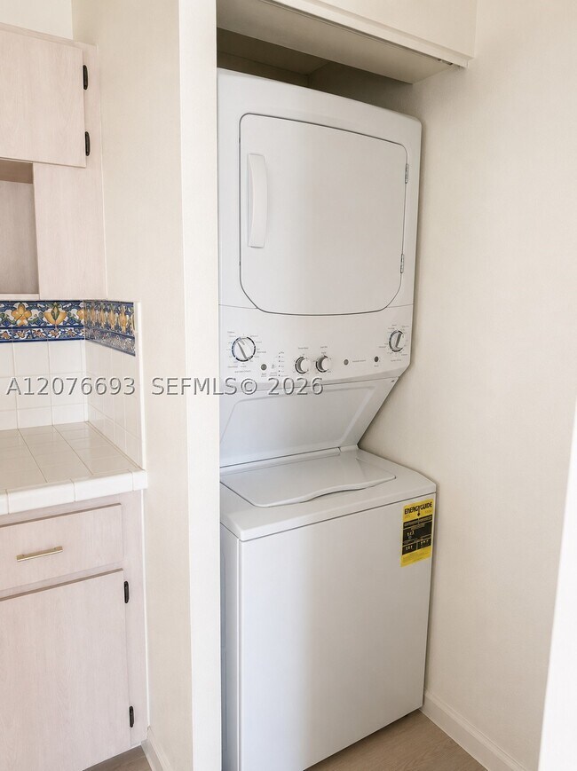 Building Photo - 15401 SW 81st Cir Ln