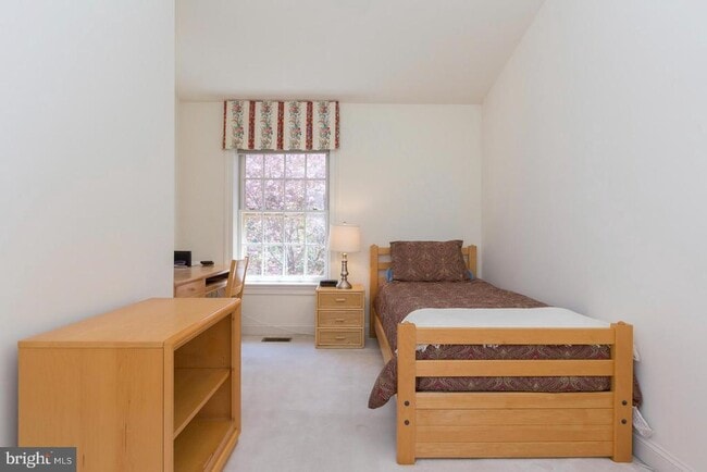 Building Photo - 4062 Mansion Dr NW