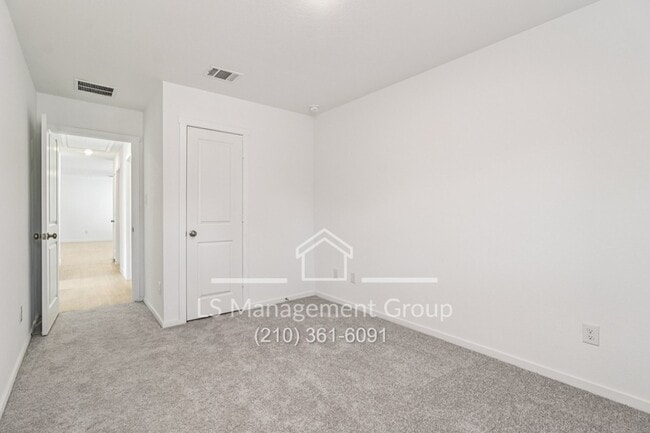 Building Photo - 3618 Amber Glade
