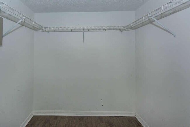 Building Photo - 4151 N Haverhill Rd