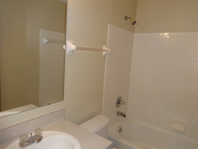 Building Photo - 4242 Honey Bee Ct