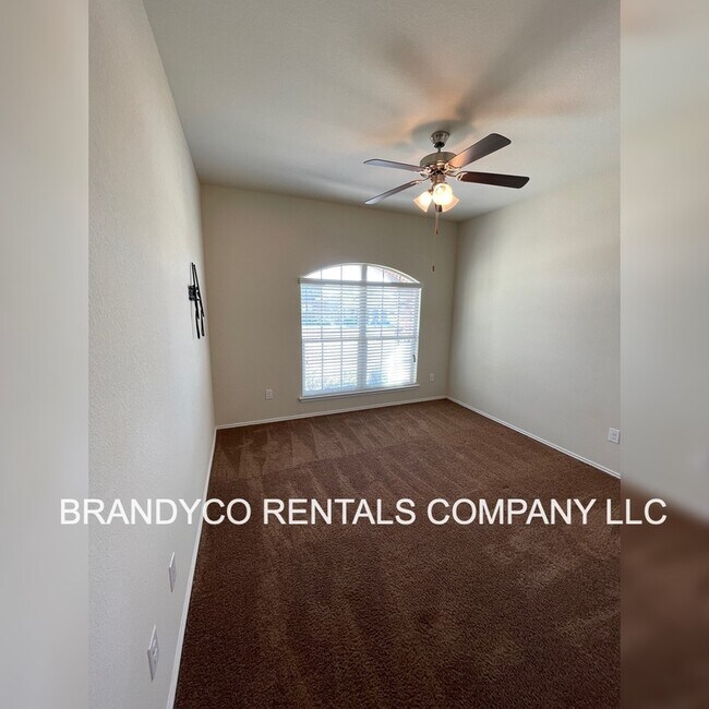 Building Photo - 6301 Katy Creek Ln