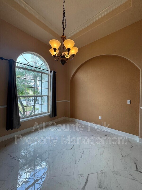 Building Photo - 2948 Vintage View Cir