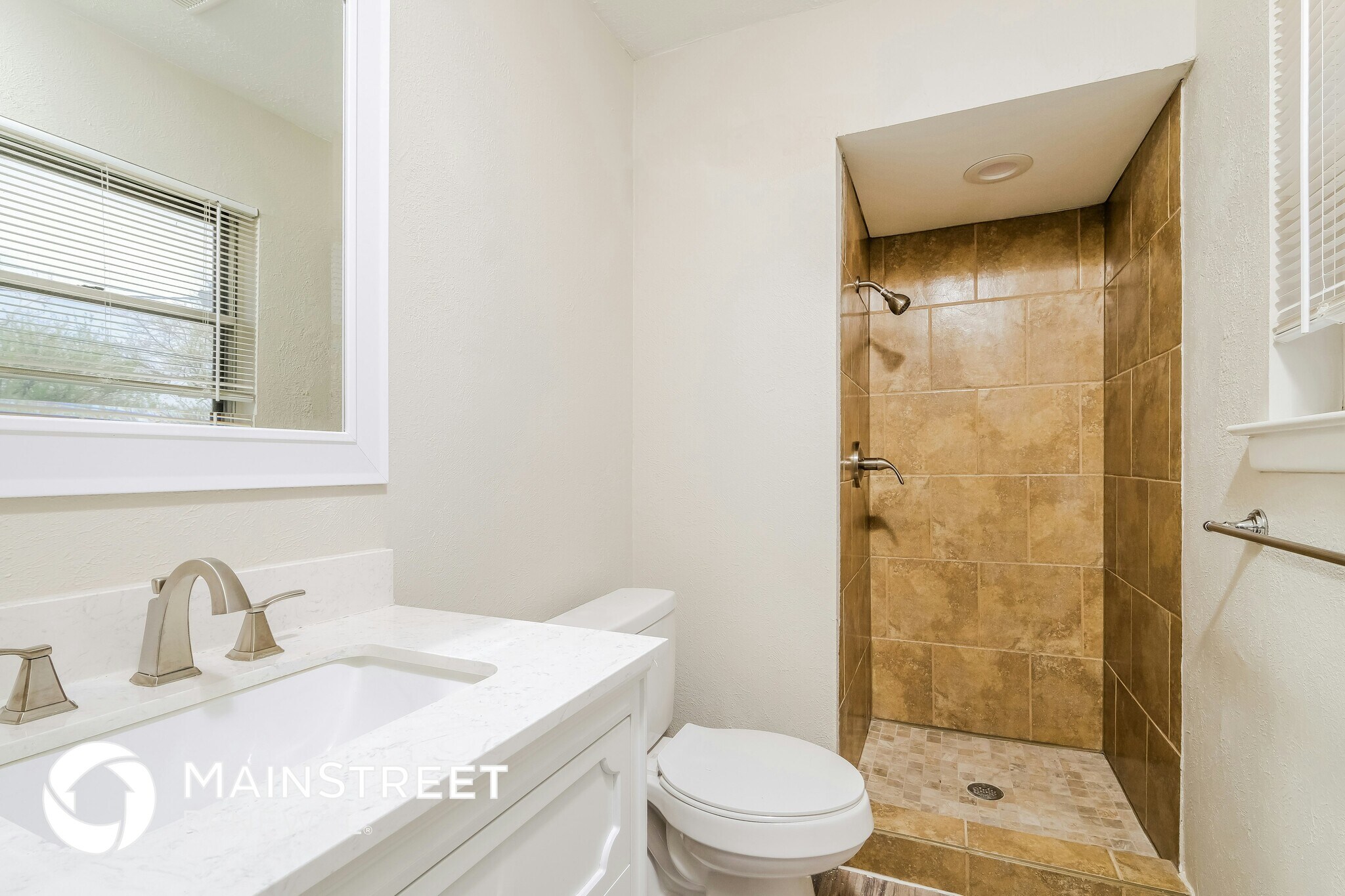 Building Photo - 1811 Mimosa Ave