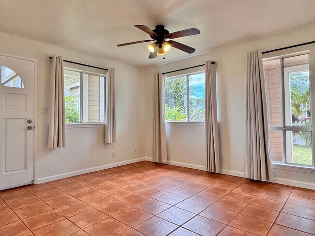 Building Photo - 2 Bed/1.5 Bath Halelani Village Condo with a Fenced Yard