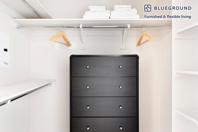 Building Photo - 299 Franklin St