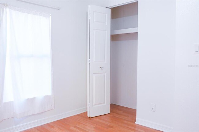 Building Photo - 630 Carpenter Rd