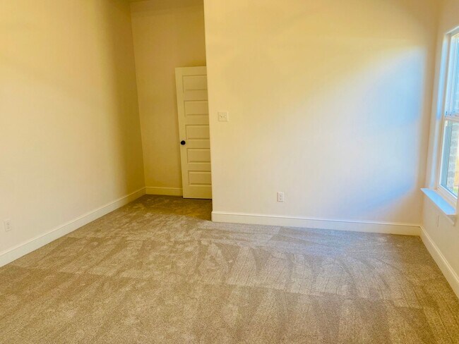 Building Photo - 4 bed 3 Bath Beautiful - Cooper ISD