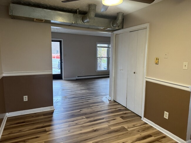 Building Photo - 179 Hedgewood Ct