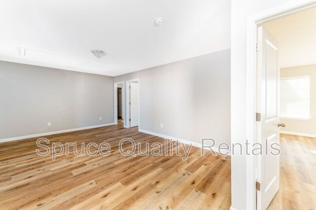 Building Photo - 164 Solstice Dr