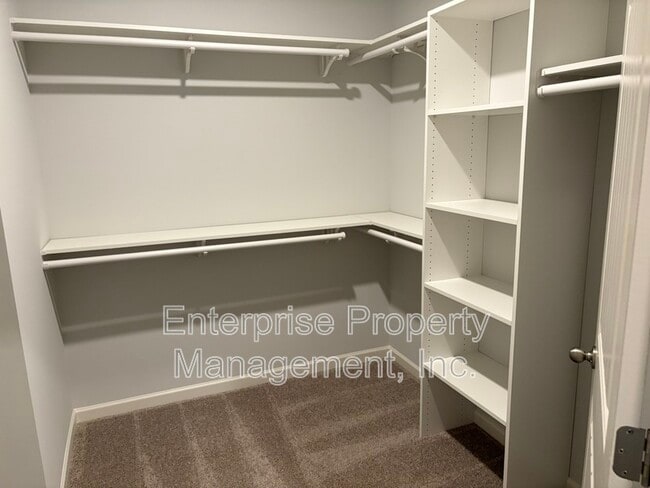 Building Photo - 80 Burr Oak Cv