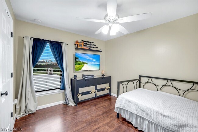 Building Photo - 740 Evening Shade Ln