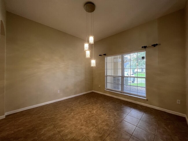 Building Photo - 3466 Laurel Leaf Dr