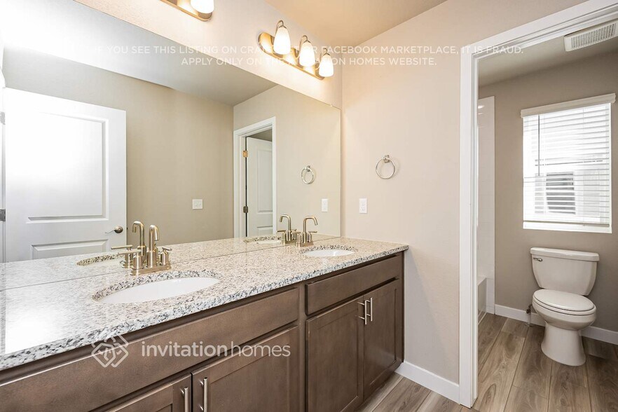 Building Photo - 13603 Arriba Dr