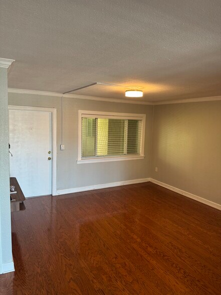 Building Photo - 3232 S Macdill Ave