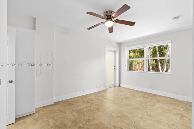 Building Photo - 175 NW 121st St