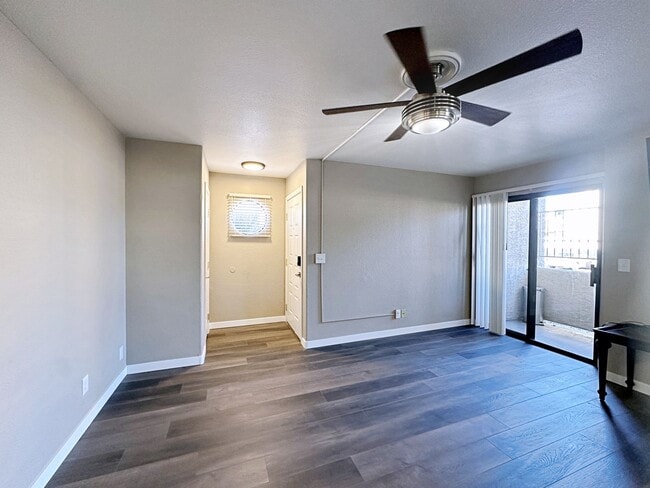 Building Photo - REMODELED 2 BEDROOM DOWNSTAIRS CONDO IN GATED COMMUNITY