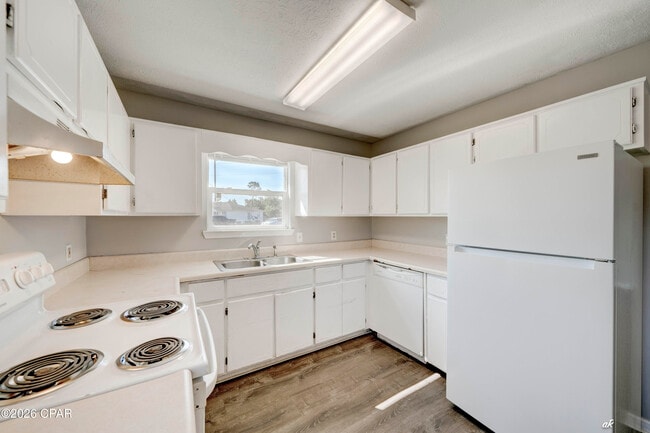 Building Photo - 3720 Burnham Way