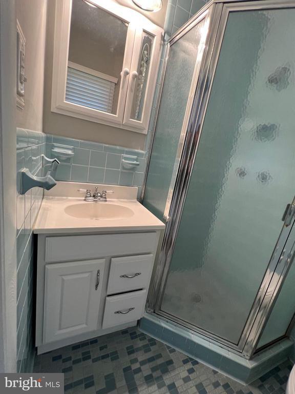 Building Photo - 800 Severn Dr