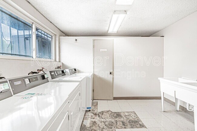 Building Photo - 7755 E Quincy Ave