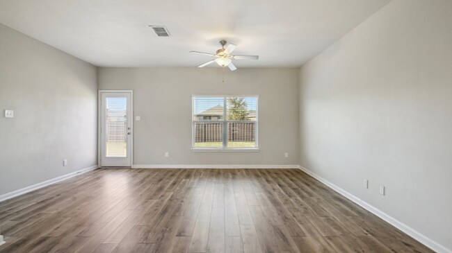 Building Photo - 408 Harbor Oaks Dr