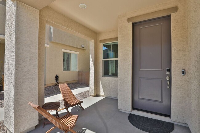 Building Photo - Gilbert Gated Community 3 bed/2.5 bath Con...
